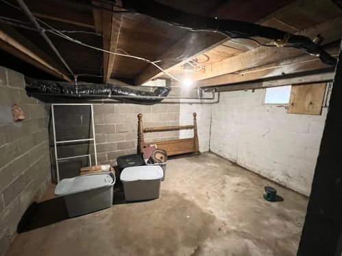 16152 Sherman St, Laurelville OH  43135 exterior