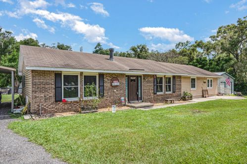 4475 Audubon Ave, De Leon Springs, FL 32130-3032