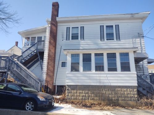 16 Franklin St, Somersworth NH  03878-3220 exterior