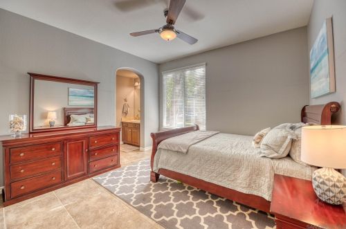 7432 Circulo Sequoia, Carlsbad CA 92009-8467 exterior