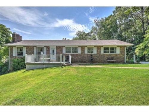 129 Grimm Rd, Kingsport, TN 37663-4621