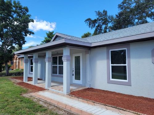 4511 26th Ave, Naples, FL 34116-7819