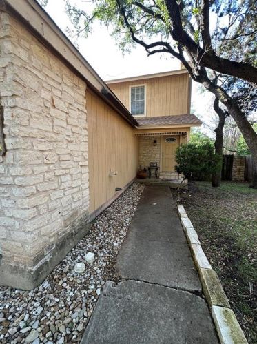 363 Fantail Loop, Austin TX 78734-4870 exterior