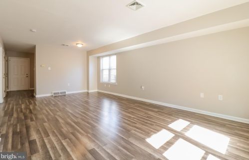 1415 Clearview St, Philadelphia, PA 19141-2402