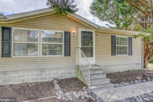 751 Fernwood Dr, Harrington, DE 19952-6017