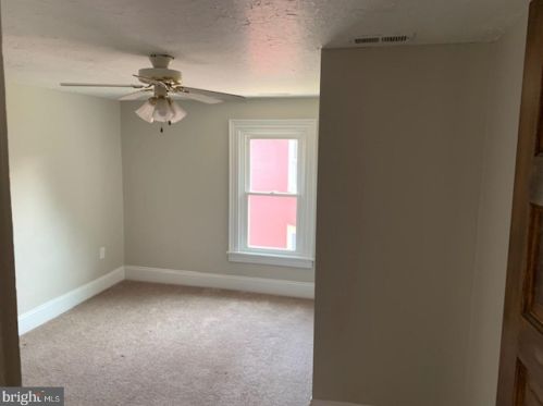 309 Fulton St, Hanover PA 17331-2724 exterior