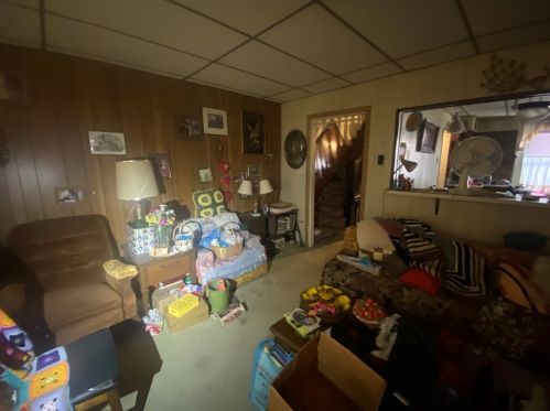 1907 Carson St, Pittsburgh, PA 15203-1835