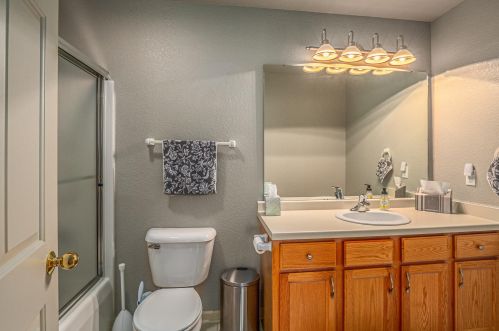 189 Pine Ridge Ct, Mishicot WI  54228-9515 exterior
