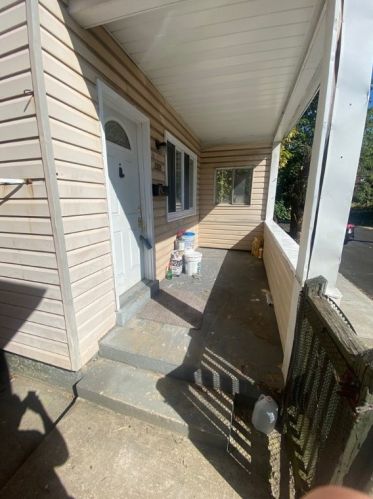 2305 Oak St, Mckeesport, PA 15132-4917