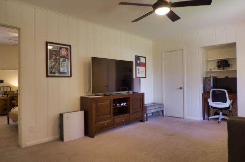 2021 Kayewood Dr, Denton TX  76209-2107 exterior
