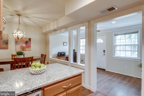 334 Shenandoah St, Leesburg VA  20175-4010 exterior