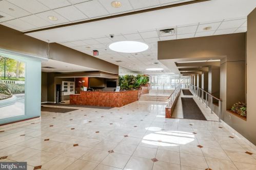 1919 Chestnut St, Philadelphia PA  19103-3401 exterior