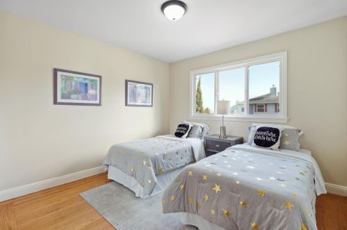 555 Hawthorne Ave, San Bruno CA  94066-4130 exterior