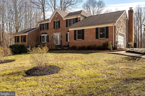 2004 Bermondsey Dr, Bowie, MD 20721-4213