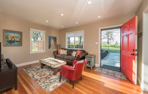 1983 Olivet Rd, Santa Rosa CA  95401-3810 exterior