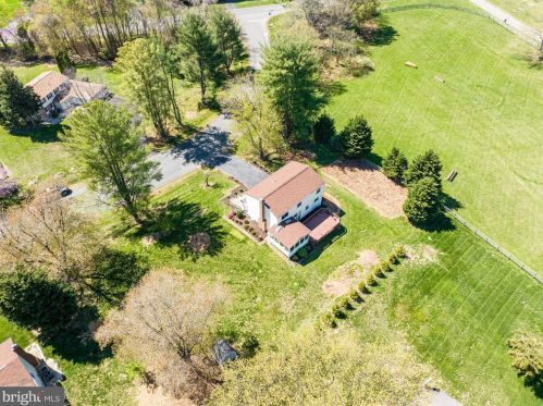 10624 Cavalcade St, Great Falls VA  22066-2427 exterior