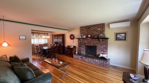 896 Colridge Rd, North Wantagh, NY 11793-1503