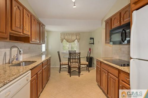 28 Holly St, Old Bridge NJ  08857-2259 exterior