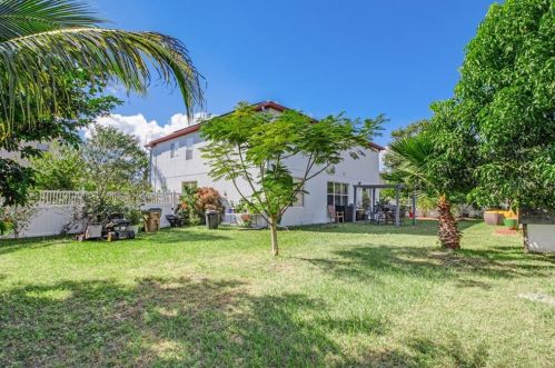 2094 Keel Way, Kissimmee FL 34744-5930 exterior