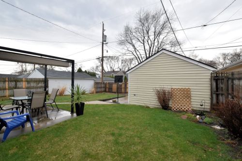 2827 87 St, Milwaukee WI 53222-4730 exterior