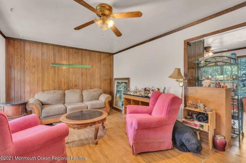 6 Vermont Ave, Jackson Twp NJ  08527-1522 exterior