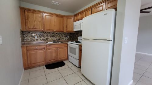 138 Norwich F, West Palm Beach, FL 33417-7947