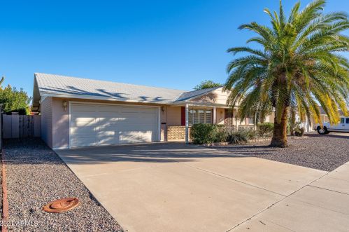 9944 Tarrytown Ave, Sun City, AZ 85351-4265