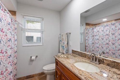 773 Holly Ct, Marco Island FL  34145-1915 exterior