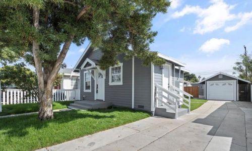 2436 Adriatic Ave, Long Beach CA 90810-3313 exterior