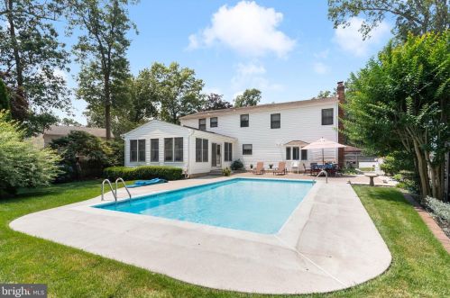 27 Brandywine Dr, Berlin Boro NJ  08009-2225 exterior