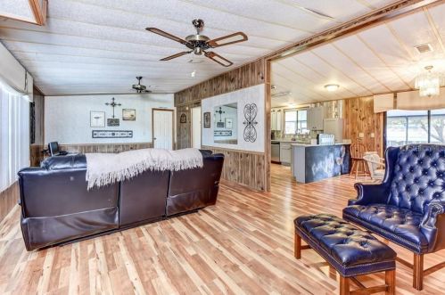 134 Evergreen Ter, Deland, FL 32724-1207