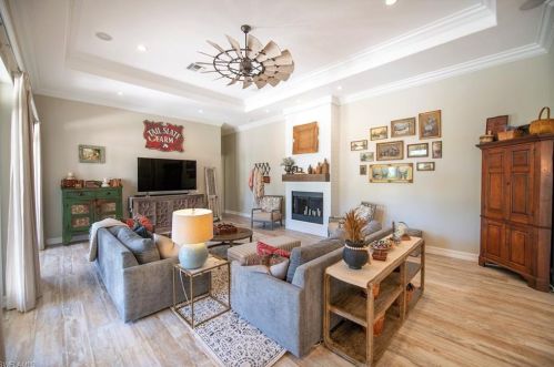 6610 Sable Ridge Ln, Naples FL  34109-0526 exterior