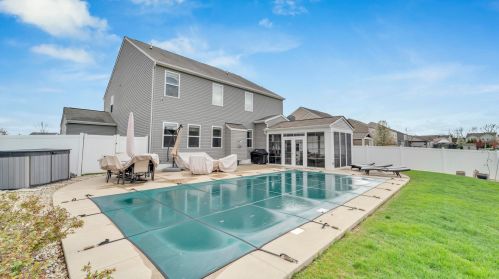 1798 Stargrass Ave, Darbydale, OH 43123-8196