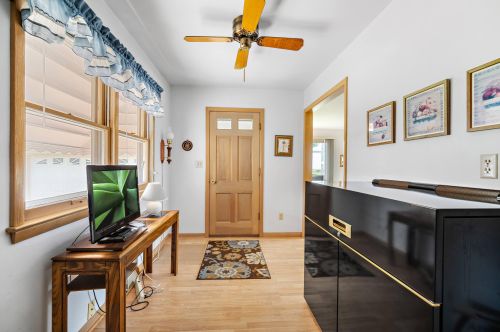 3231 85, Milwaukee WI 53227-4616 exterior