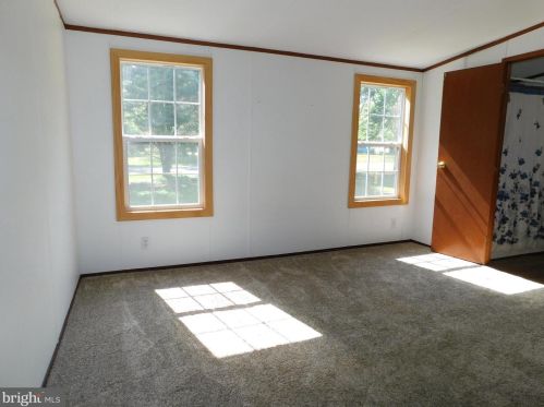 35353 Dannys Dr, Laurel DE  19956-3311 exterior