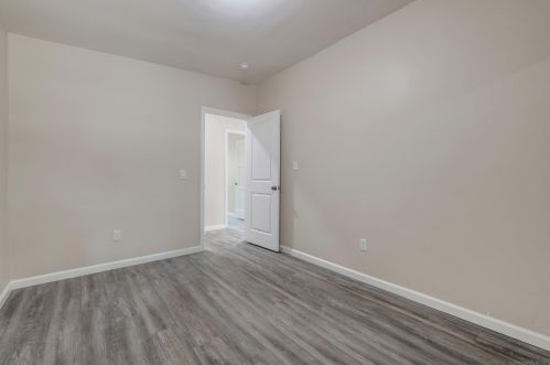 747 Garfield Ave, El Cajon CA  92020-2017 exterior