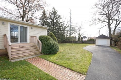 139 Farley Ave, Fanwood NJ  07023-1060 exterior