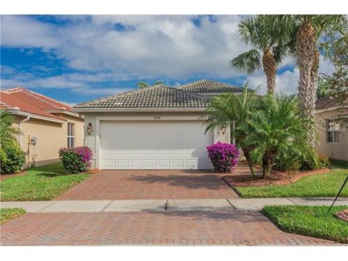 15758 Crystal Waters Dr, Wimauma, FL 33598-4017