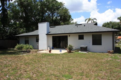 203 Scott Ave, Sanford FL  32771-1536 exterior