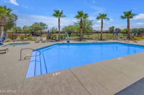 735 Doral Ave, Gilbert, AZ 85297-1922