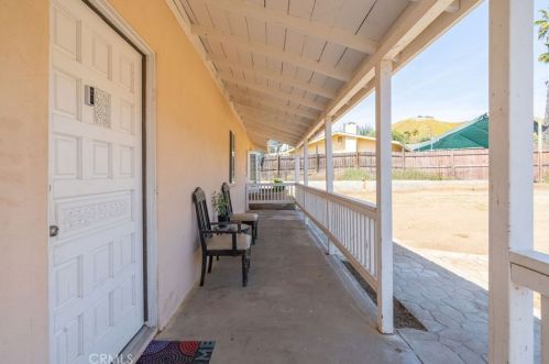 32677 Mesa Dr, Lake Elsinore CA  92530-4648 exterior