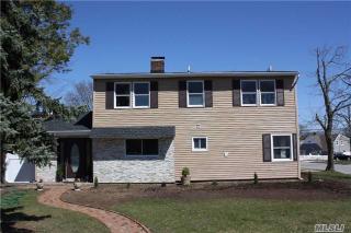 49 Rainbow Ln, Plainedge, NY 11756-4507