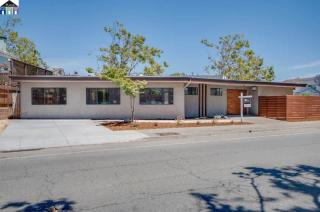 6014 Market St, Oakland, CA 94608-1331