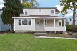 40 Terrell St, Canaan Lake, NY 11772-4010