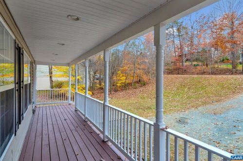 27 Bearwood Dr, Bybee VA  22963-2843 exterior