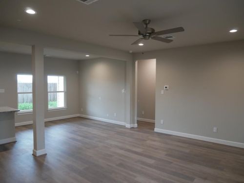 1515 Ladelle St, Dinsmore TX  77488-3428 exterior