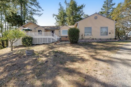 3751 Burnside Rd, Sebastopol, CA 95472-9459