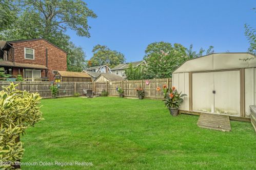 1308 Unami Ave, Tinton Falls, NJ 07712-4827