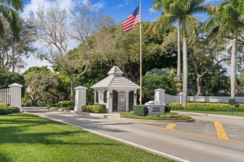 1136 Walnut Ter, Boca Raton, FL 33486-5565