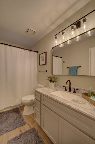 2642 Valley Trails Dr, Covington KY  41017-1049 exterior